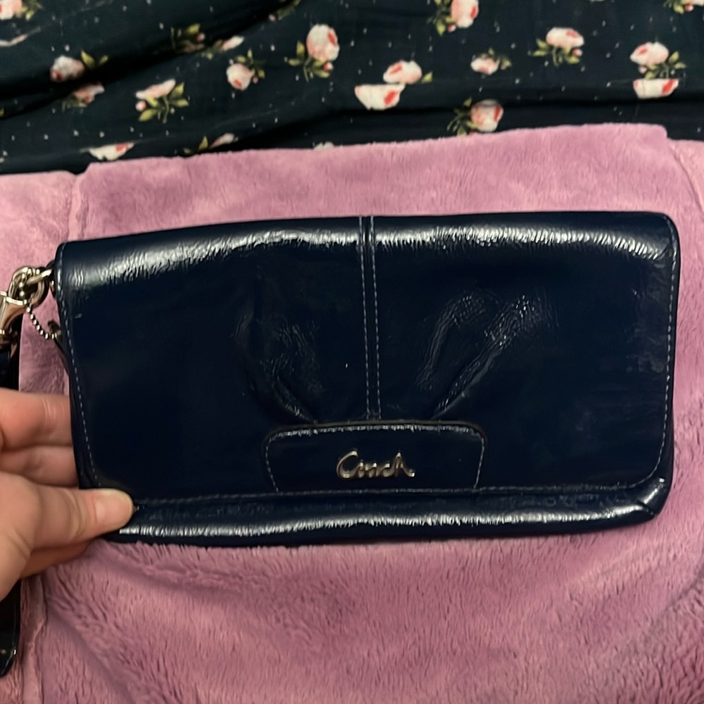Coach Ashley large navy blue patent leather clutch wristlet/wallet mini bag